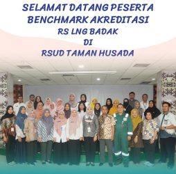 Benchmark Akreditasi RS LNG Badak di RSUD Taman Husada
